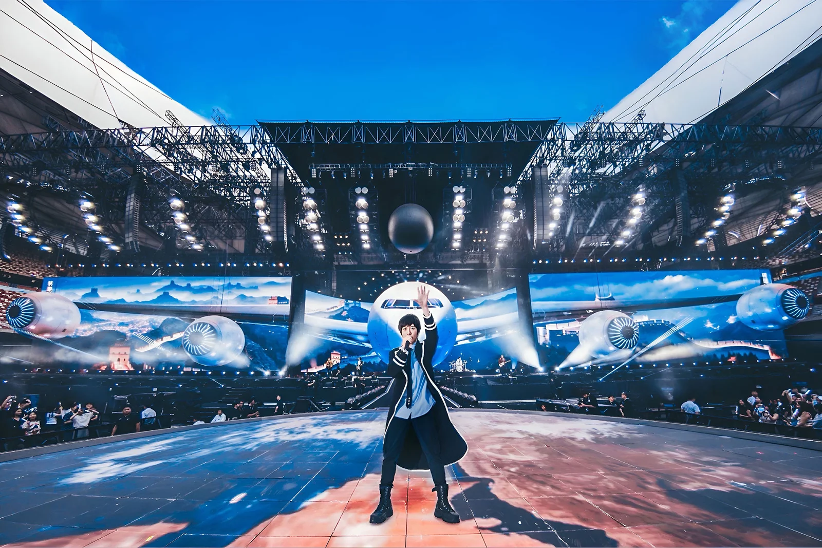 MAYDAY #5525 LIVE TOUR | A Concert Experience