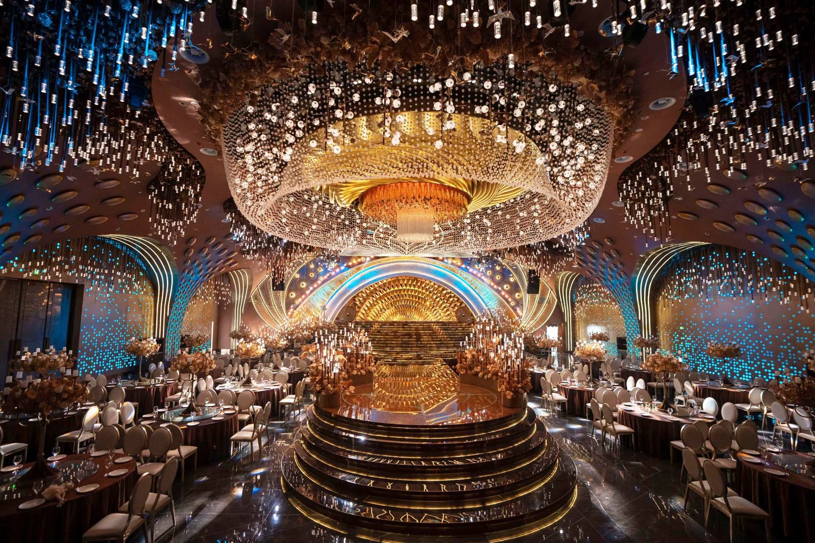 The Gilded Age Comes Alive: Jing Hotel’s Dazzling Wedding Banquet Hall