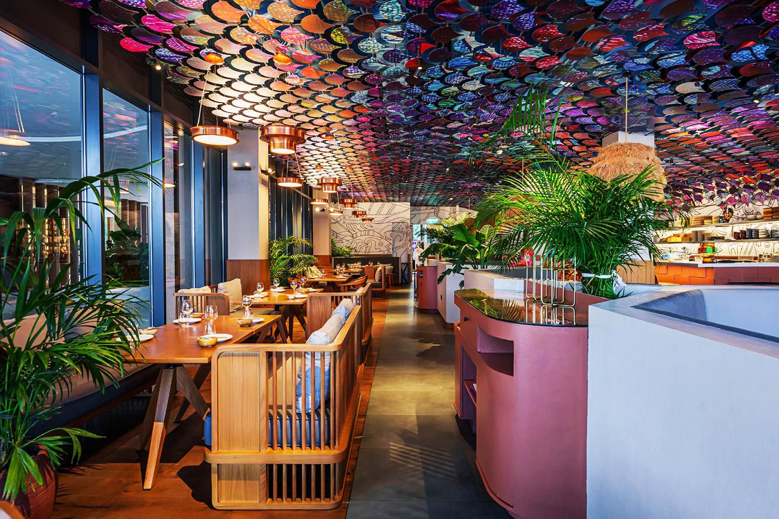 Playa Dubai: A Fusion of Global Inspiration in Bar Design