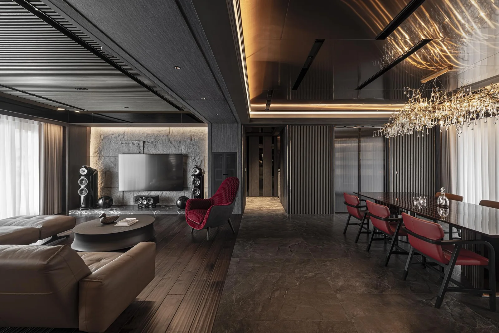 Exclusive Aesthetics: Transforming a Home into an Artful Oasis