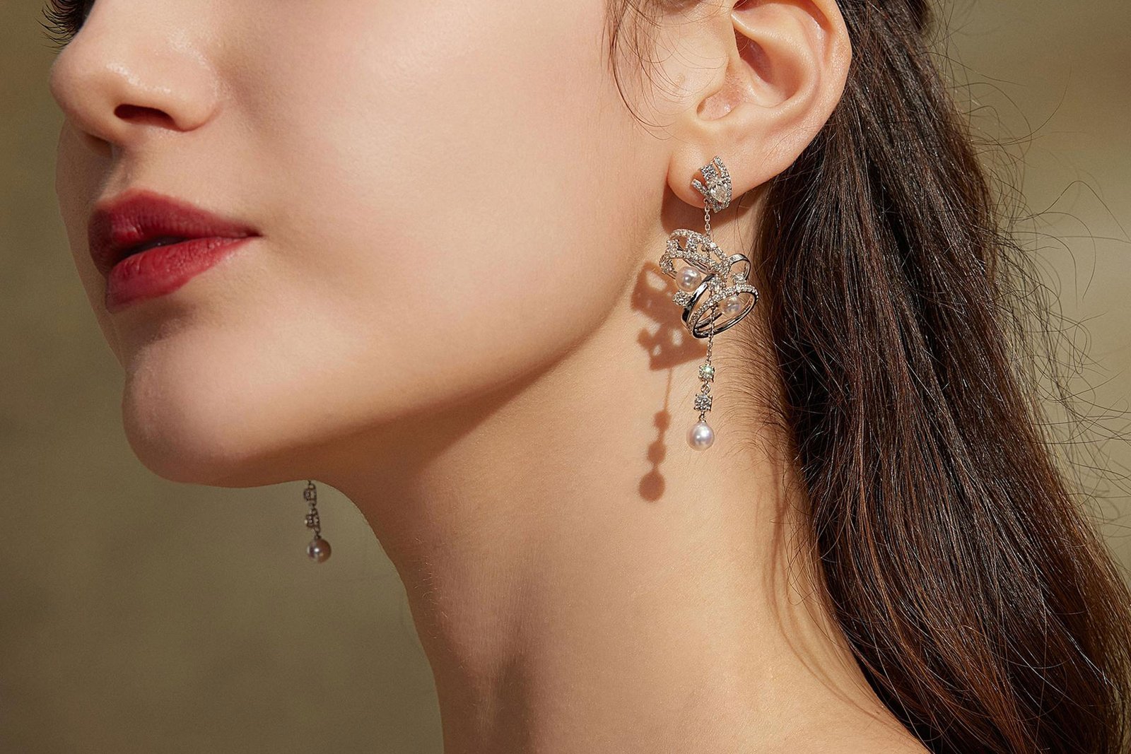 The Artful Creations of Zaiyou Jewelry