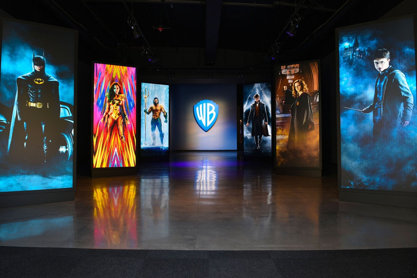 Explore The Warner Bros. Studio Tour Hollywood!