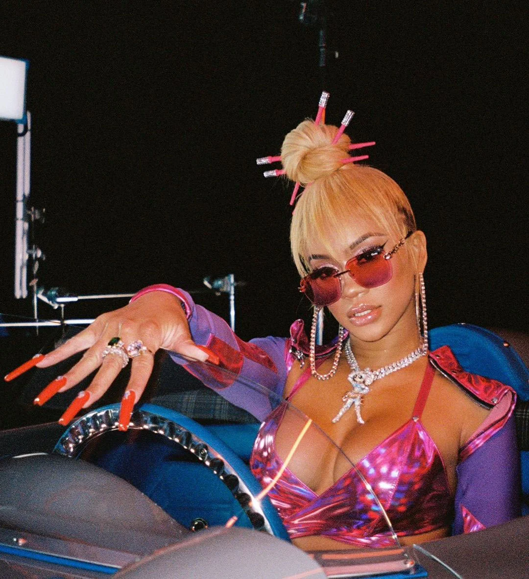 Prepare to be fascinated by the domination in the presence of LIT of the Year: Cameo FX