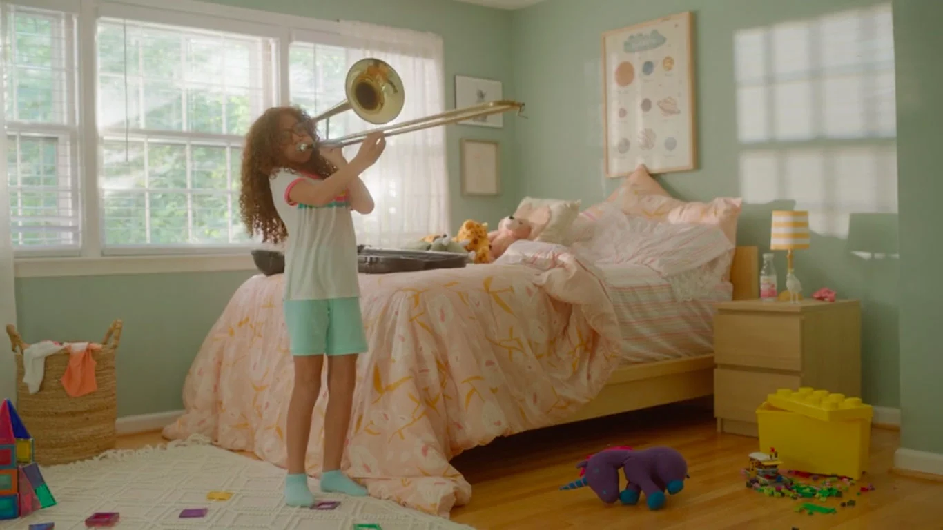 Food Unites Us All In This Clever Not-About-Food Food Commercial!