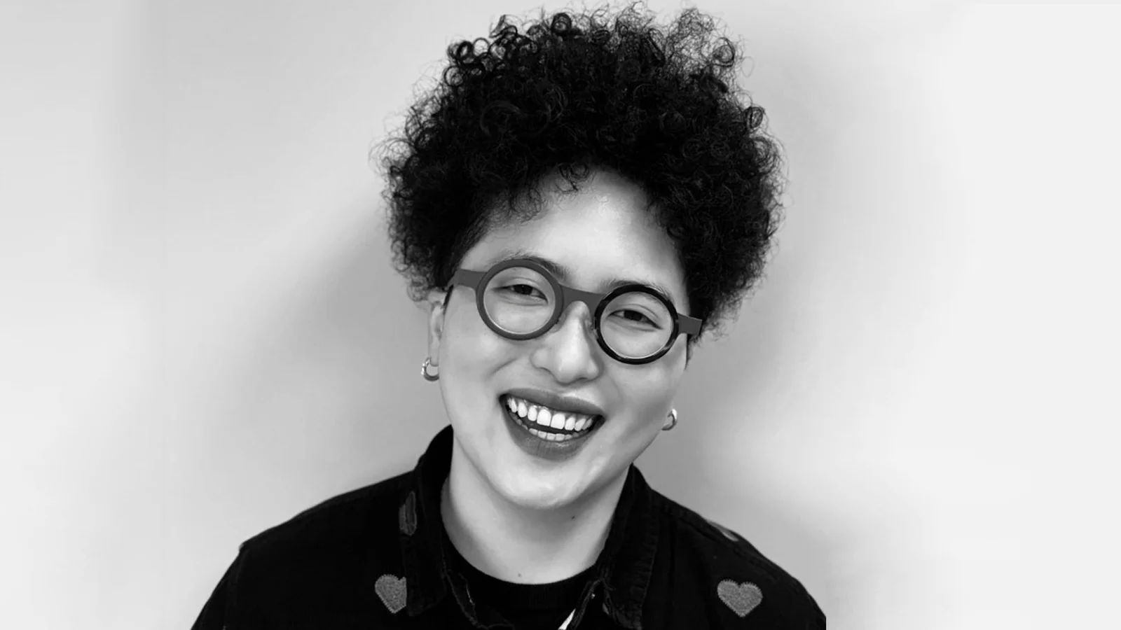 The Essence of Elegance: Chyi Ruey on Blossom Packaging at PANG GONG GONG