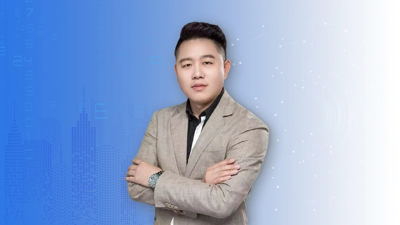 Merging Past & Present with Xiong Da: An Interview with Zou Yuanhua