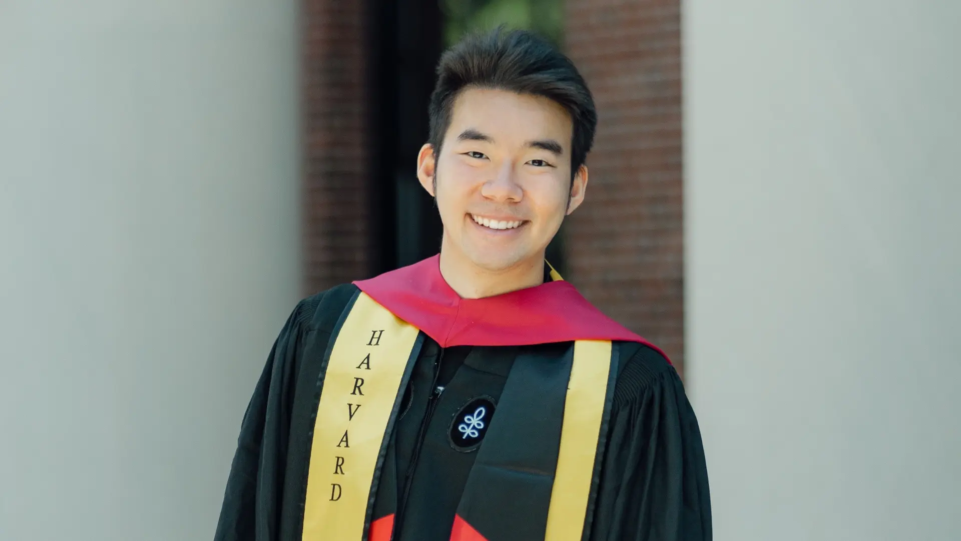 Empowering Minds & Memories: A Talk with Qihang Zhang, Co-Founder of Memory Land & MindFuel