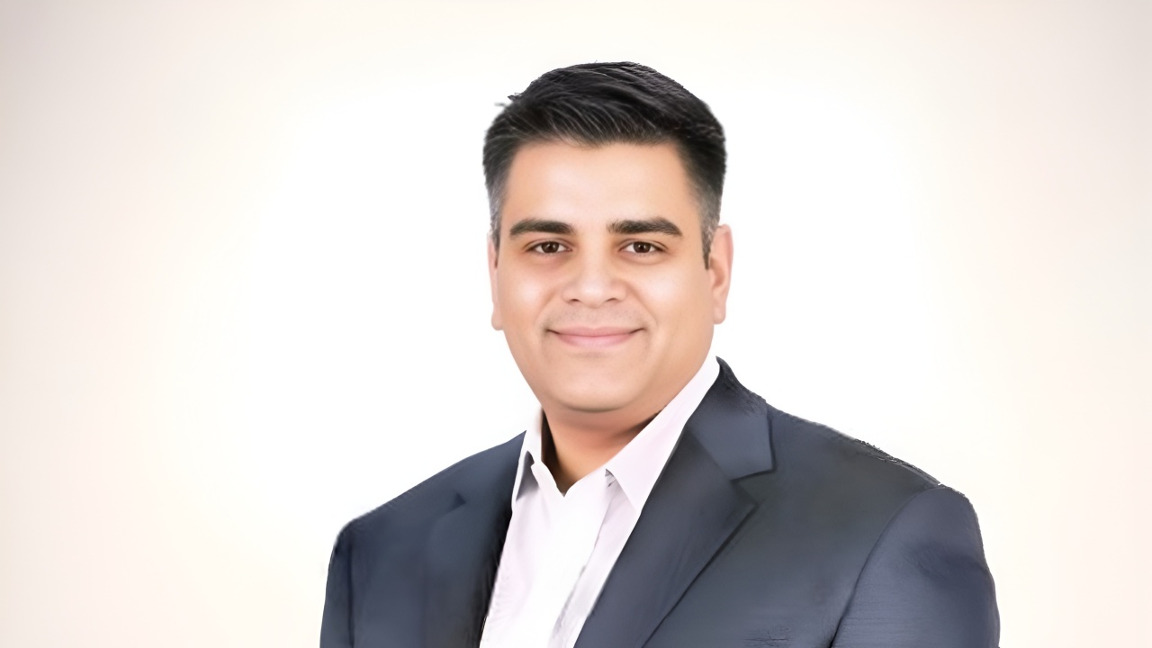 Banner Image From Telecom to Tech Leadership: Hemant Soni’s Journey in Digital Reinvention