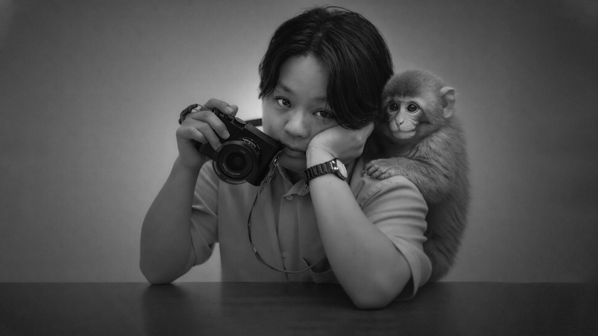 Yushi Kaisyakuji Explores Presence and Connection Through the Lens