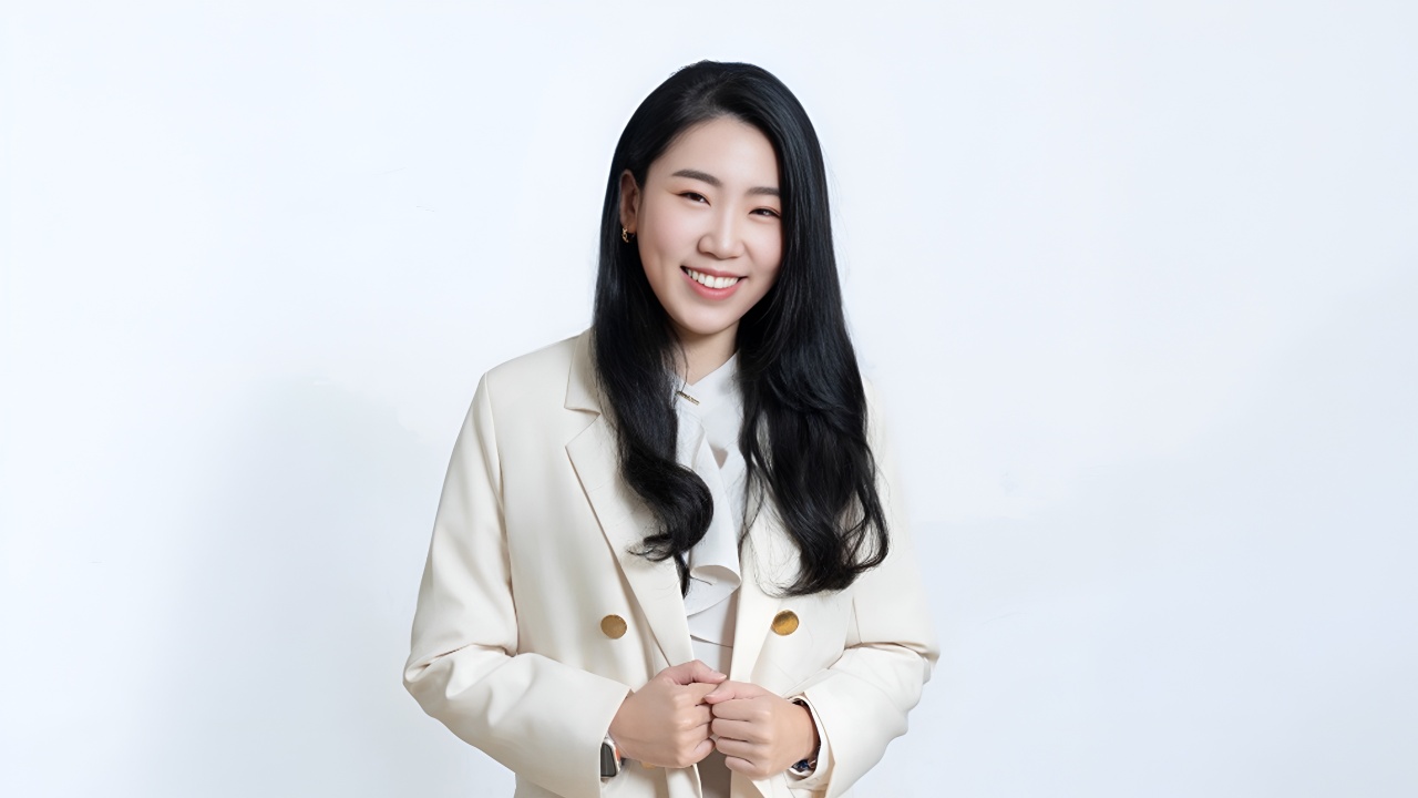 Amber Yi-Ching Lin Explores the Balance Between Practical Living and Visual Harmony