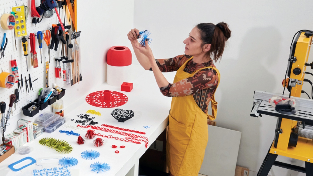 Sophia Lampropoulou Examines How People Naturally Engage with Objects