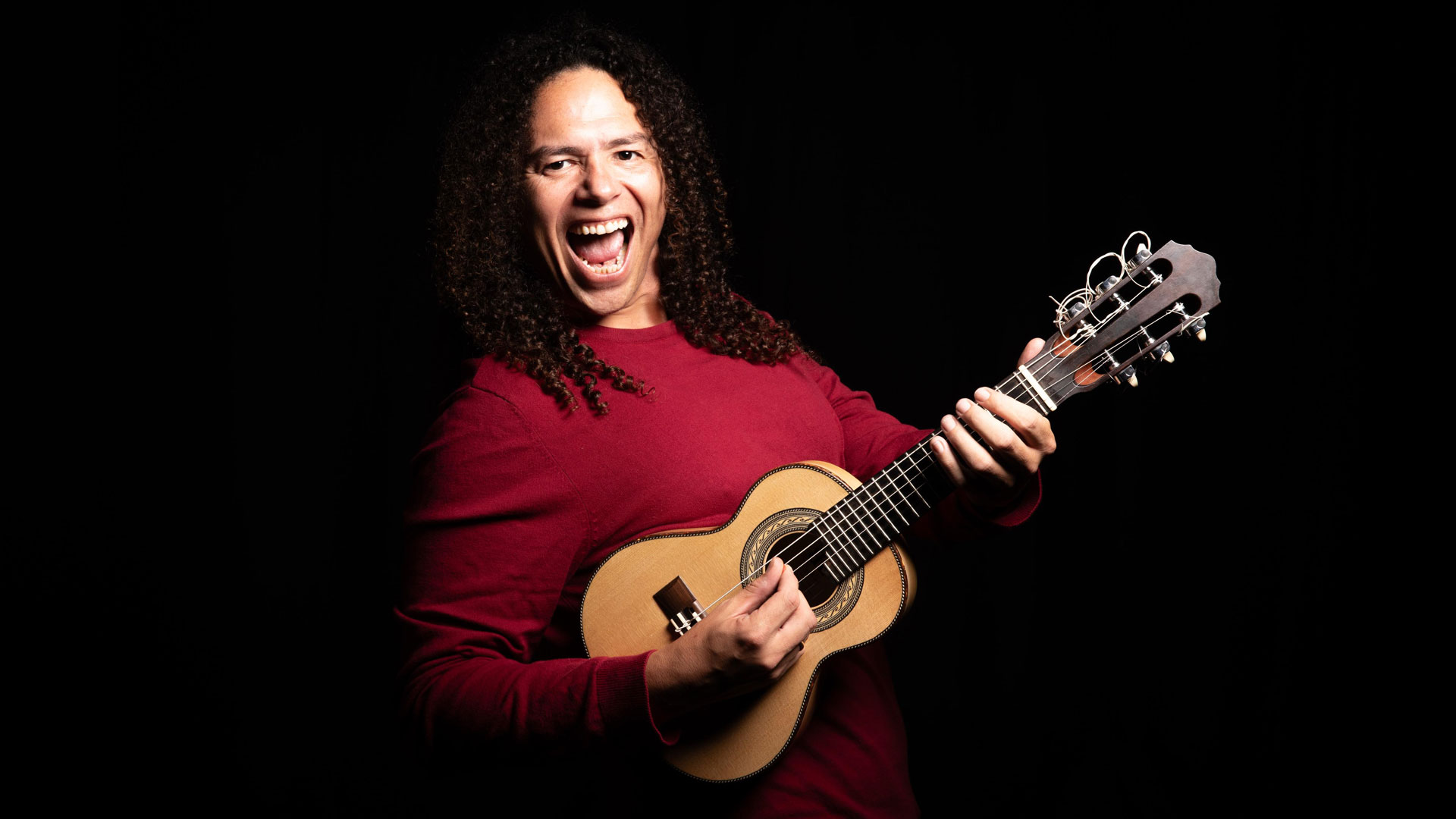 The Sound of Reinvention: Márcio Marinho and the Six-String Cavaquinho
