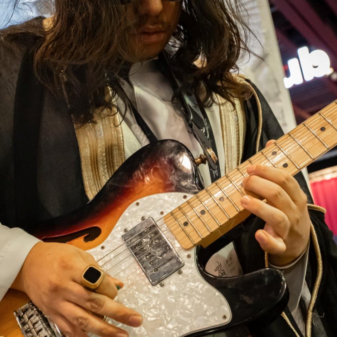 From Guitar Strings to Camera Frames | Rodrigo Alpizar Shares His Artistic Perspective