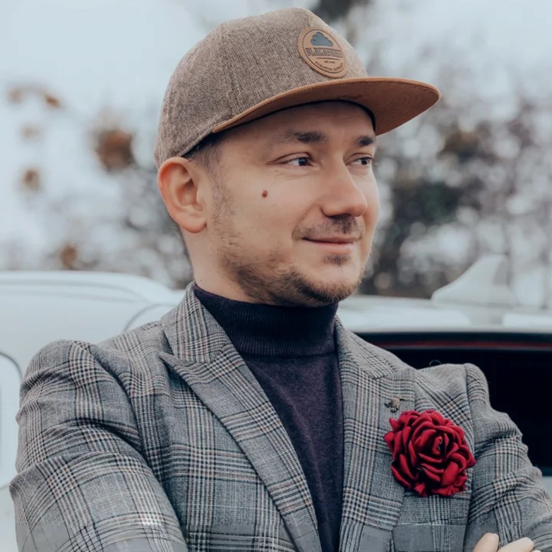 From Childhood Adventures to Creative Vision: Piotr's Passion & Journey