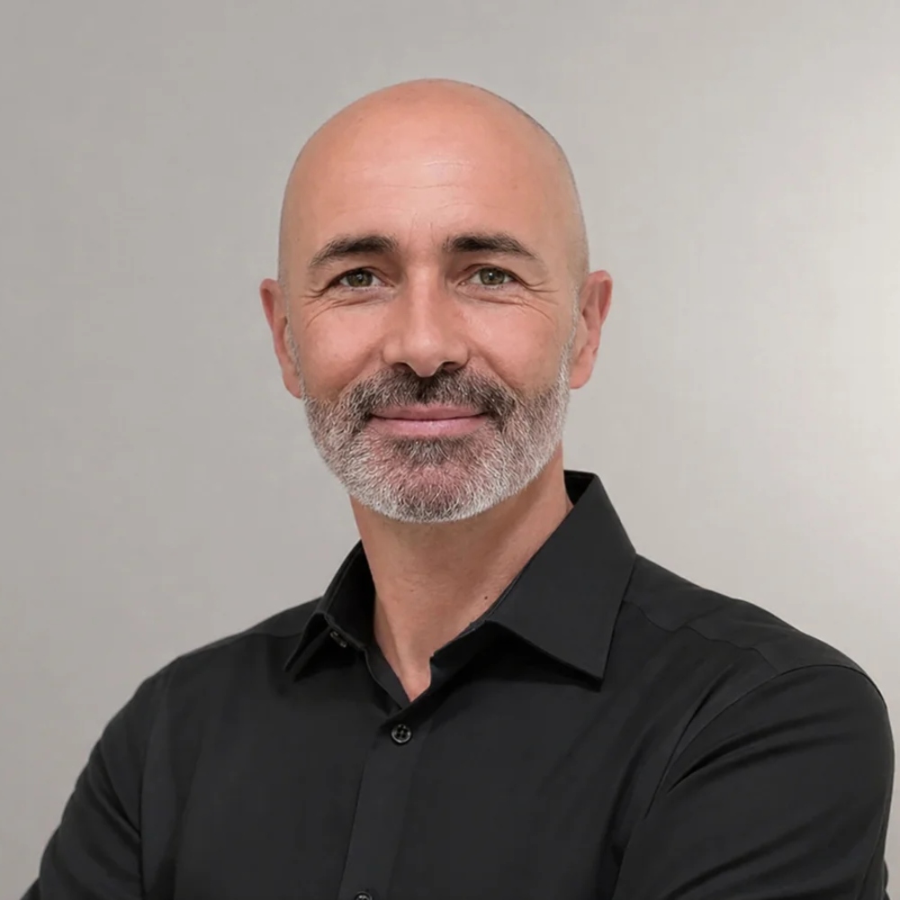 Roberto Pazzi: Turning a Passion for Travel into Award-Winning Category Winner of the Year