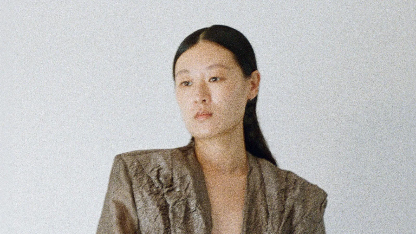 Bonan Li Explores Identity and Nature Through Poem Space