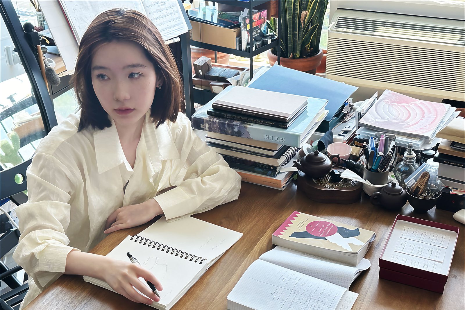 Interview with Man Luo for Hold Me Tight | Comfort Jewelry