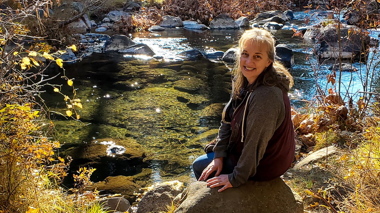 Interview with Lisa K. Kuhn | An Author & Photographer from the United States