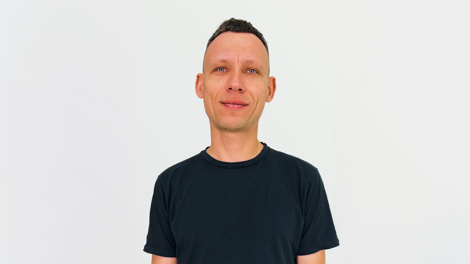 Interview with Aliaksei Makeyeu | The Lead UX Designer in Designing for Baby K’tan