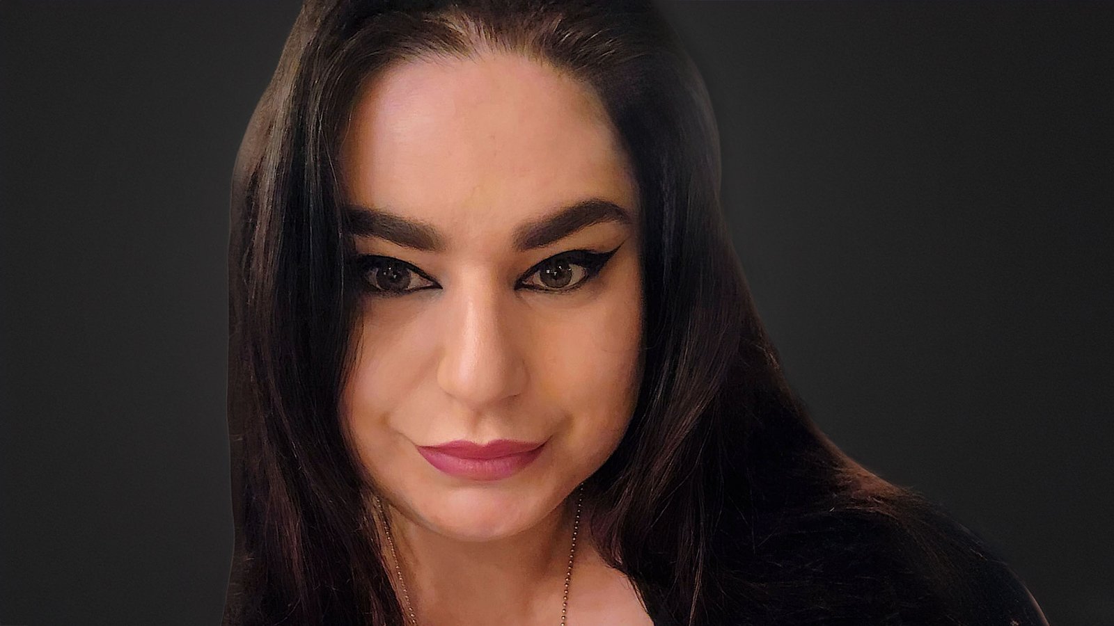 Interview with Keren Sohezki | A Passionate Photographer & Graphic Designer with Extensive Experience