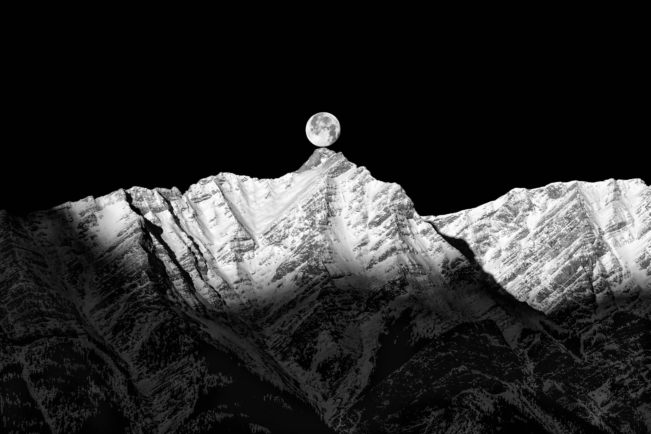 Moon Summit | London Photography Awards