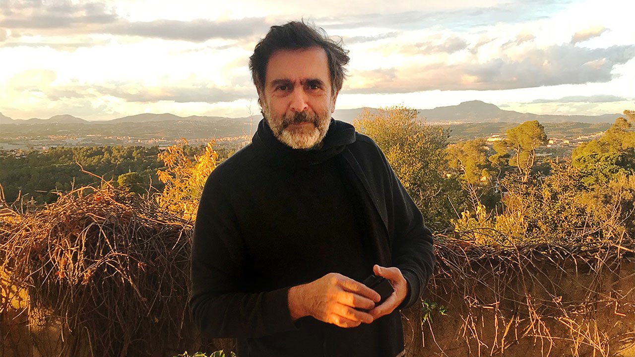 Interview with Toni Ricart | A Spanish Photographer, Graphic Designer & Illustrator Skilled in Fine Arts