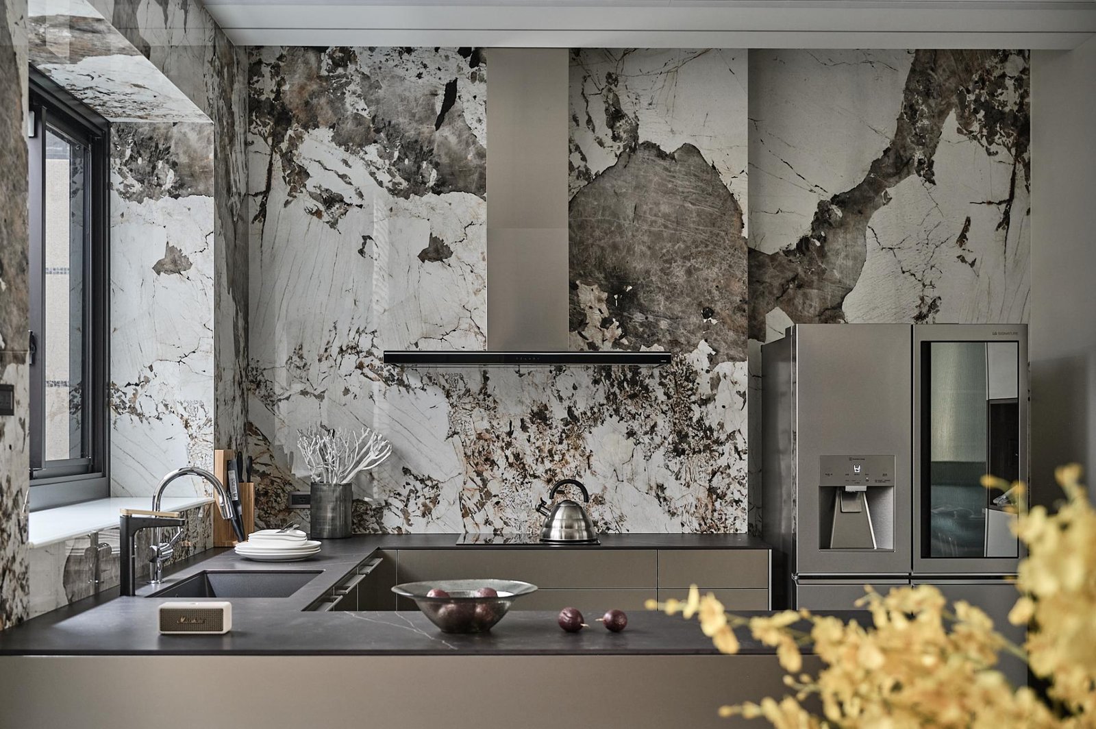 Weave of Light | Kitchen