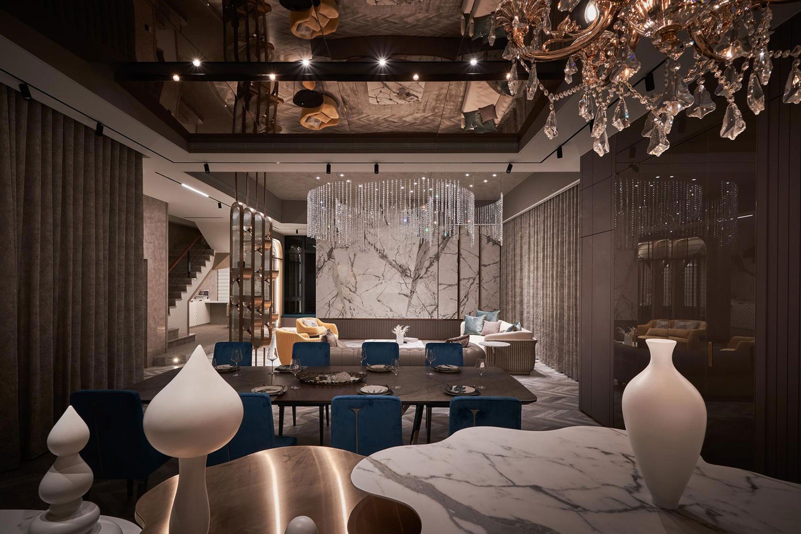 A wonderland where the sun never sets | 2023