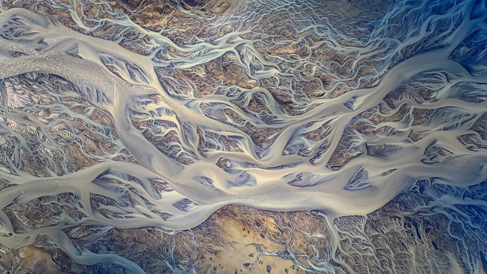 icelandic wild rivers from above | 2023