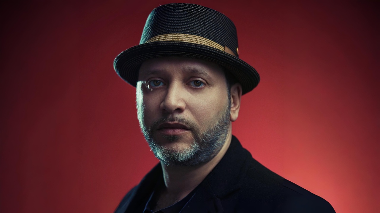 Lucas Dragone: Where Theatre & Photography Converge