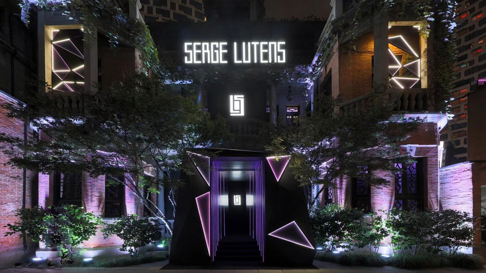 Praise of shadows and lights