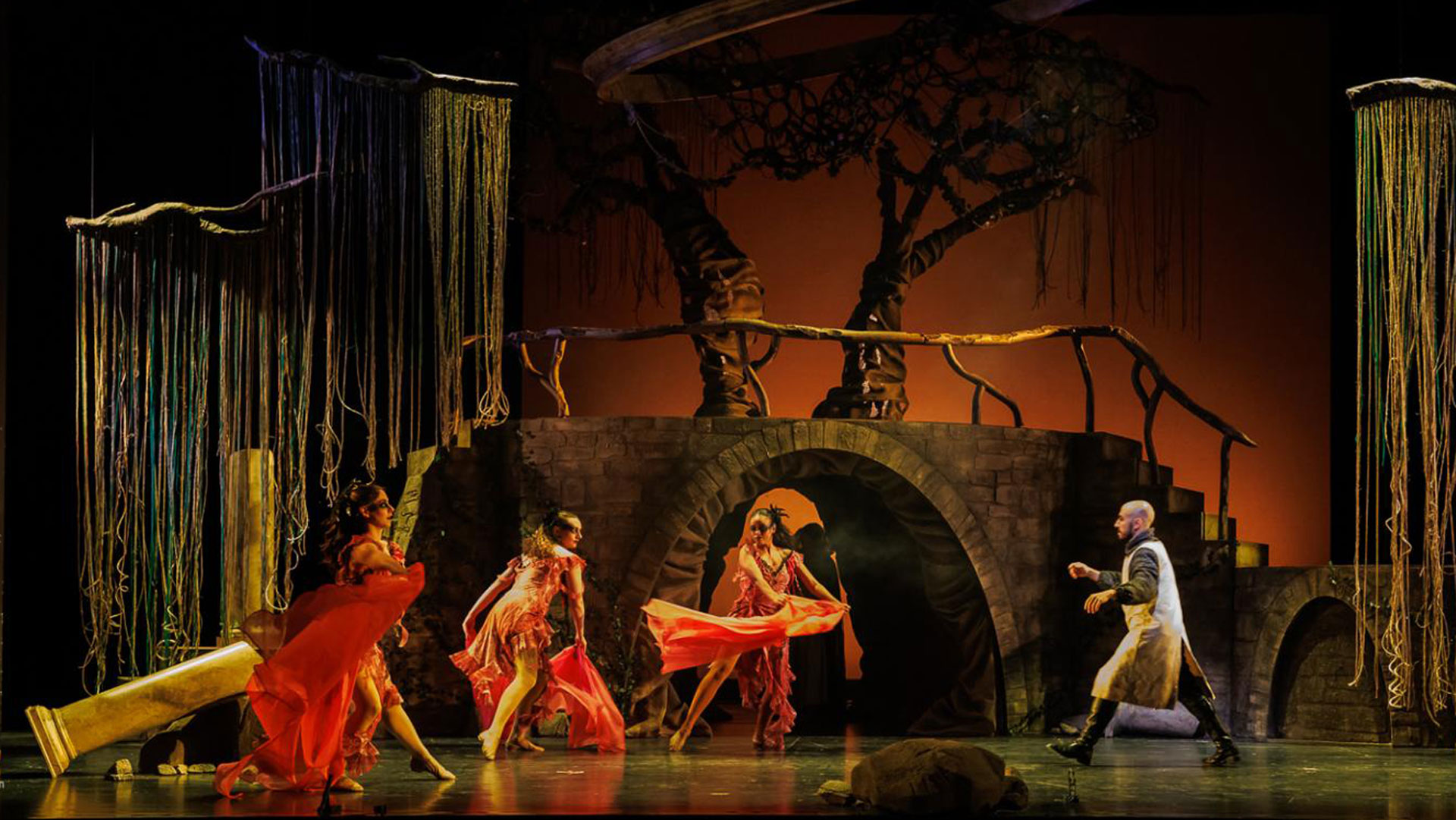 ARMIDA OPERA SCENIC DESIGN